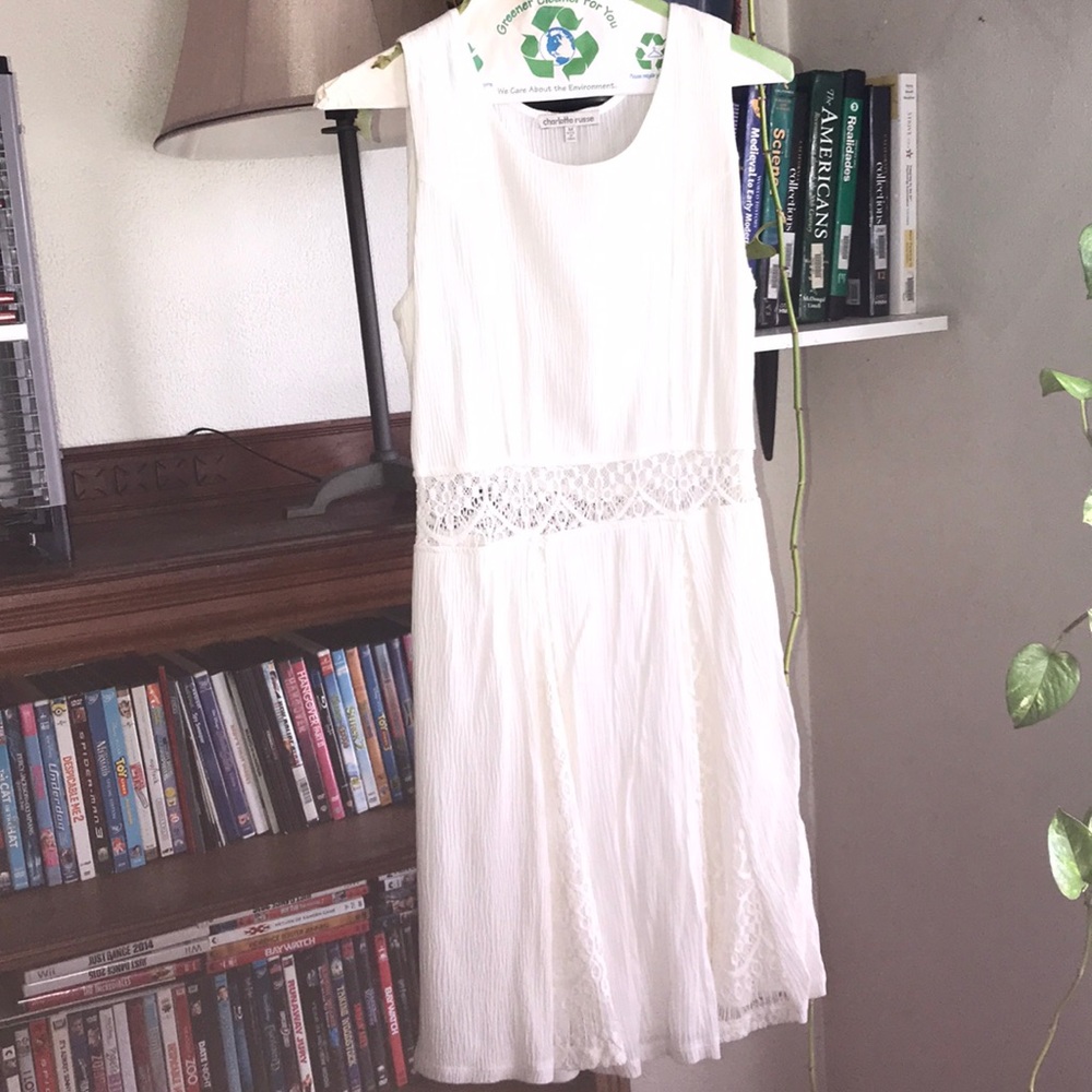 Dress - Picture 2 of 4